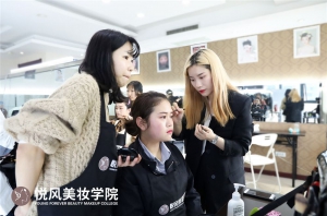 济南化妆培训学校哪个好？