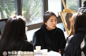 如果你完全不会化妆，想要学给自己化，那你就来对了！