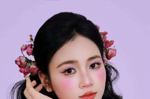 为什么强烈推荐去专业化妆学校？